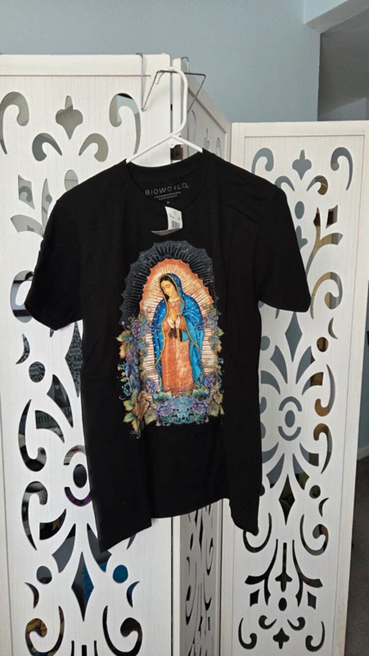 Virgin de Guadalupe Graphic Tee Black Religious Shirt BioWorld Size M